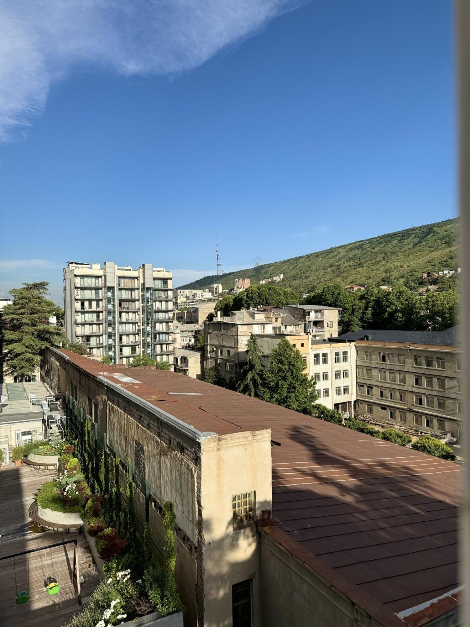 Comfy Dorms Hotel Tbilisi Exterior foto