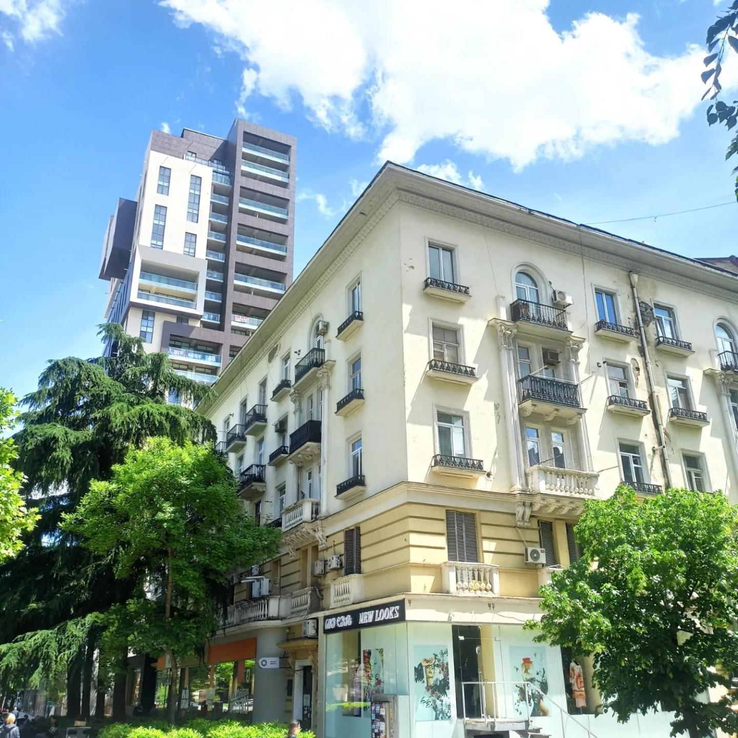 Comfy Dorms Hotel Tbilisi Exterior foto